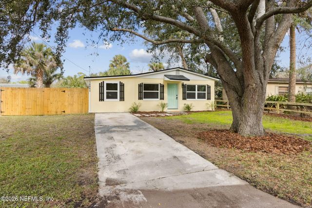 14051 CLARIDGE Road N, Jacksonville, FL 32250