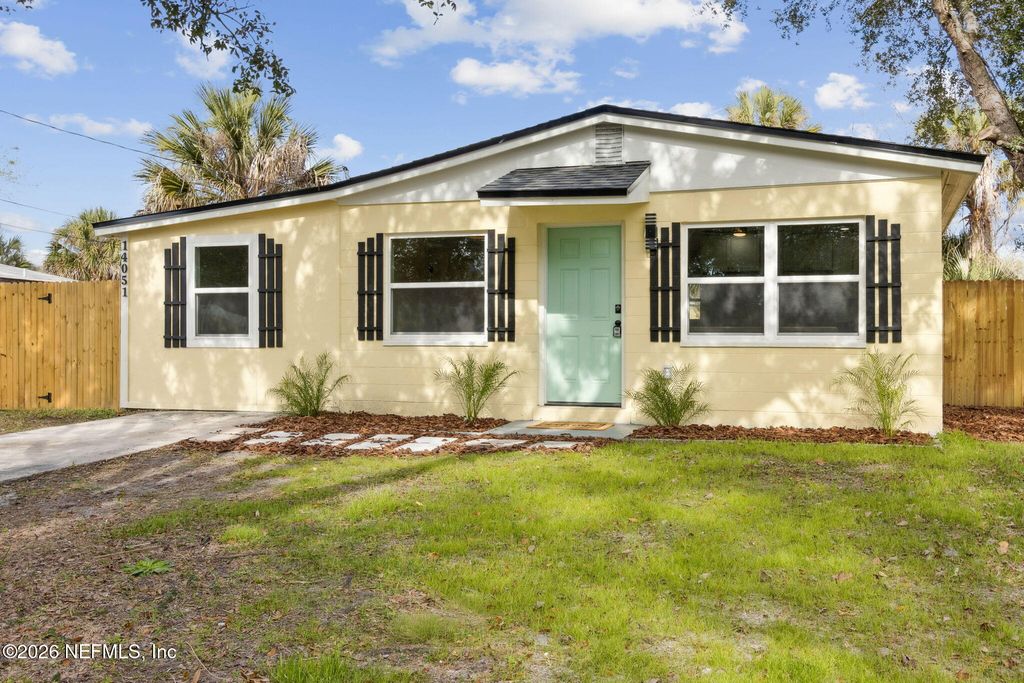 14051 CLARIDGE Road N, Jacksonville, FL 32250