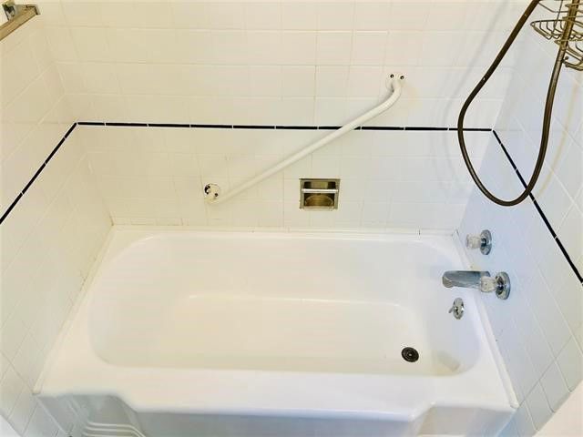 441 Upland Avenue, Iowa City, IA 52245