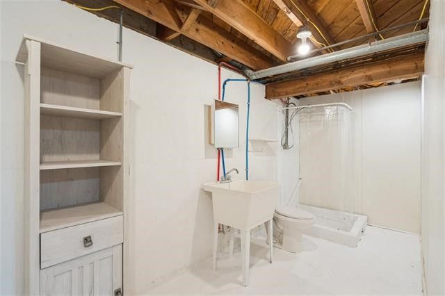 441 Upland Avenue, Iowa City, IA 52245