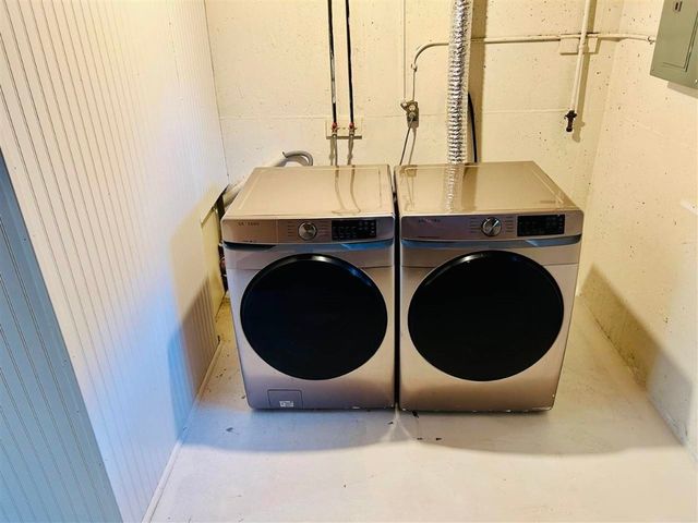 441 Upland Avenue, Iowa City, IA 52245