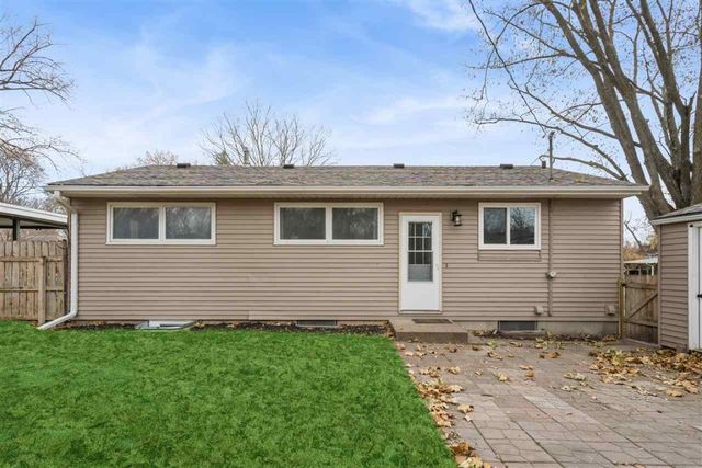 441 Upland Avenue, Iowa City, IA 52245