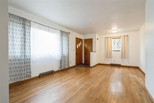 441 Upland Avenue, Iowa City, IA 52245