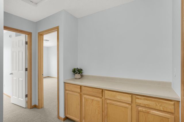 15558 Eagle Ridge Road 1305, Apple Valley, MN 55124