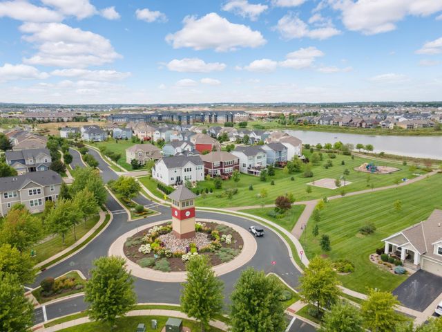15558 Eagle Ridge Road 1305, Apple Valley, MN 55124