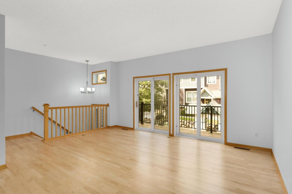 15558 Eagle Ridge Road 1305, Apple Valley, MN 55124 — photo 4