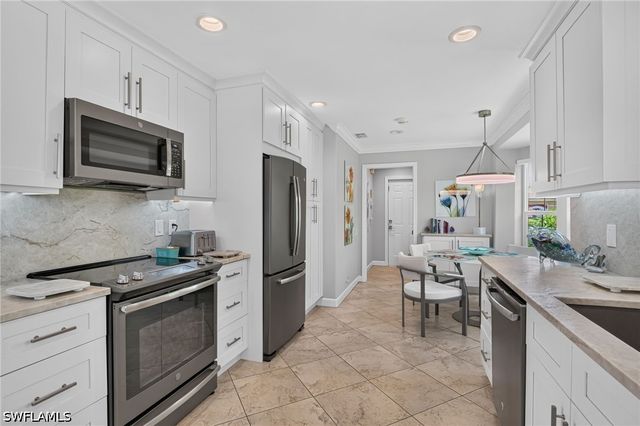 13071 Southampton DR, Bonita Springs, FL 34135
