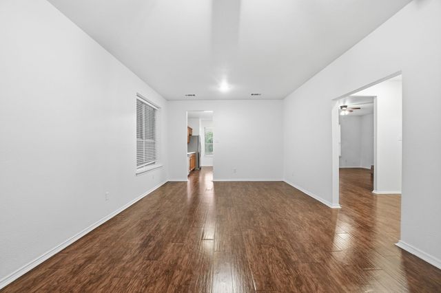 100 Bob White Drive, Red Oak, TX 75154