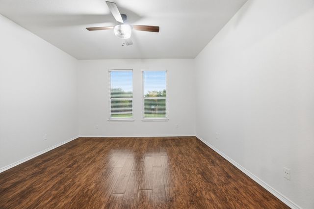 100 Bob White Drive, Red Oak, TX 75154