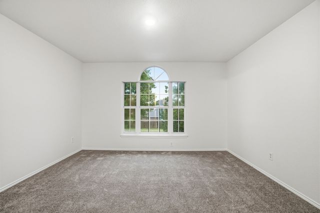 100 Bob White Drive, Red Oak, TX 75154