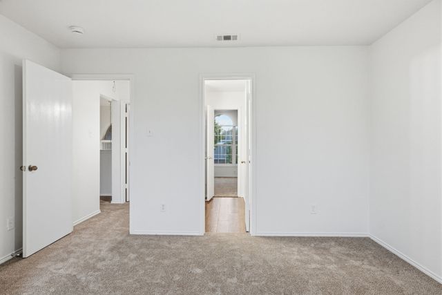 100 Bob White Drive, Red Oak, TX 75154