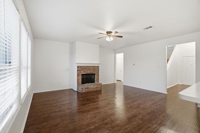 100 Bob White Drive, Red Oak, TX 75154