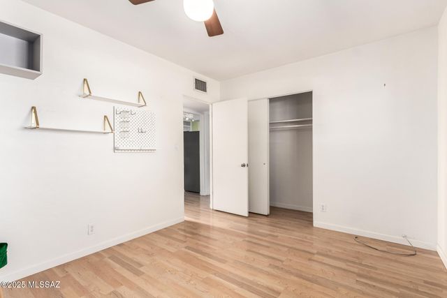 3300 E Lester Street, Tucson, AZ 85716