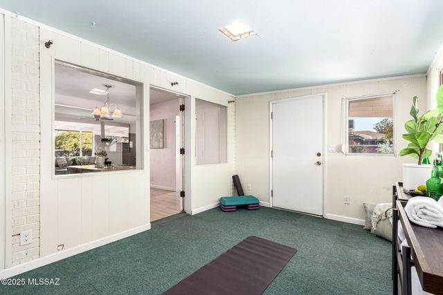 3300 E Lester Street, Tucson, AZ 85716