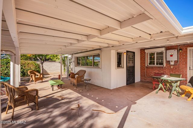 3300 E Lester Street, Tucson, AZ 85716