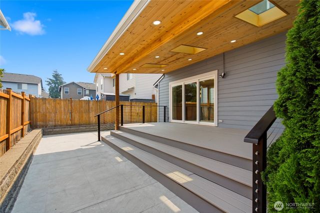 5603 79th Avenue NE, Marysville, WA 98270