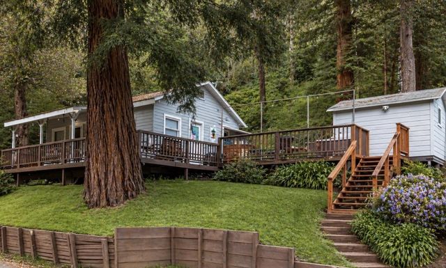 208 Cloister Lane, Aptos, CA 95003
