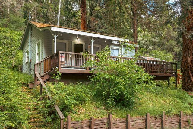 208 Cloister Lane, Aptos, CA 95003
