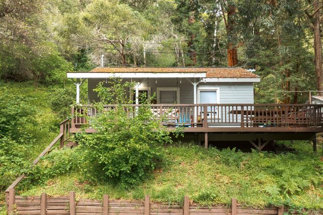 208 Cloister Lane, Aptos, CA 95003