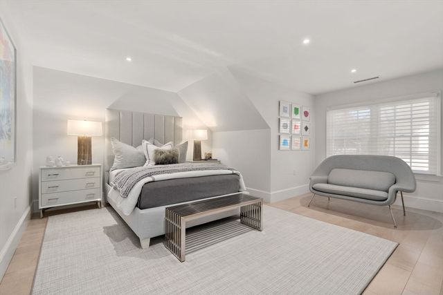 338 Boylston St C, Newton, MA 02459