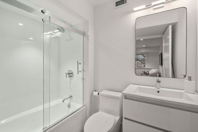 338 Boylston St C, Newton, MA 02459