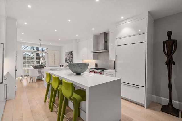 338 Boylston St C, Newton, MA 02459