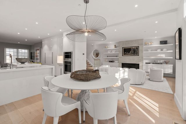 338 Boylston St C, Newton, MA 02459