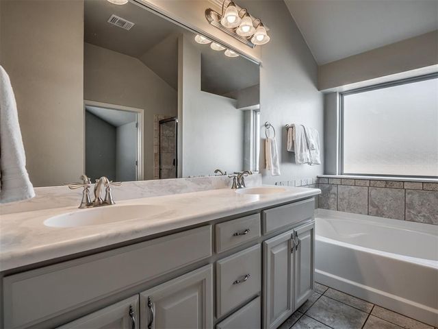 3805 Kings Canyon Road, Norman, OK 73071