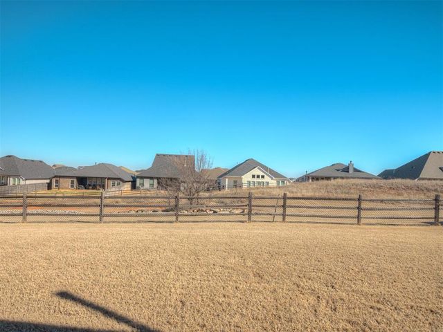 3805 Kings Canyon Road, Norman, OK 73071