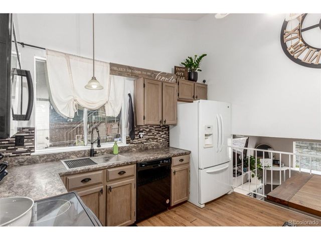 4219 S Halifax Ct, Aurora, CO 80013