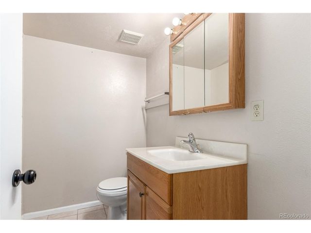 4219 S Halifax Ct, Aurora, CO 80013