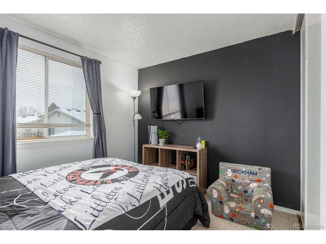 4219 S Halifax Ct, Aurora, CO 80013