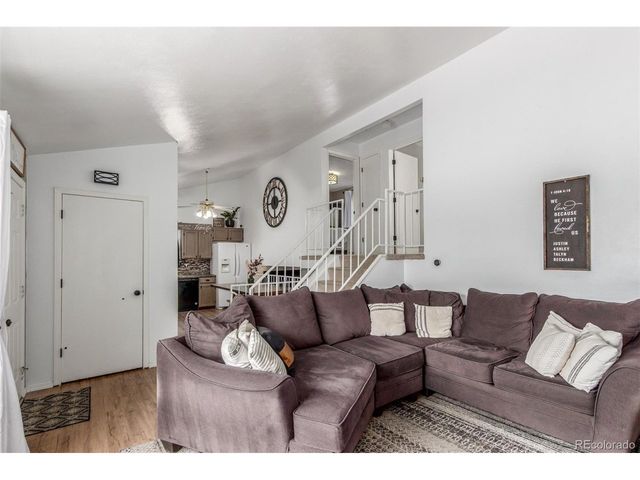 4219 S Halifax Ct, Aurora, CO 80013