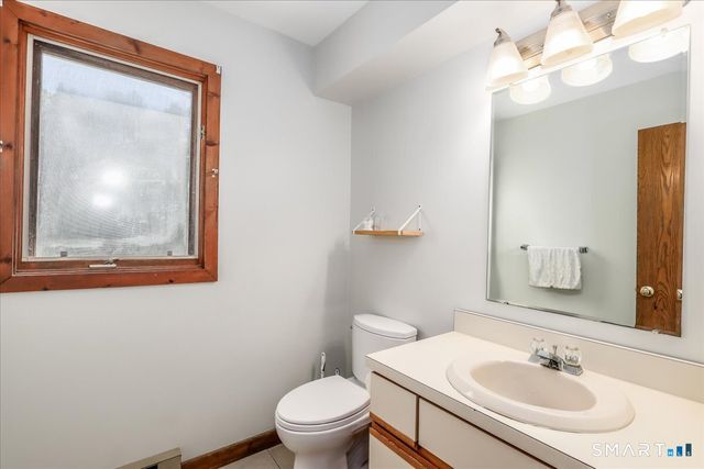 23 Twin Oaks 23, New Milford, CT 06776