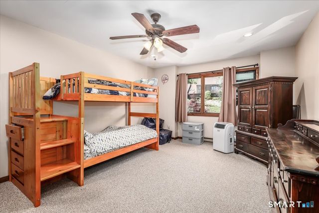 23 Twin Oaks 23, New Milford, CT 06776