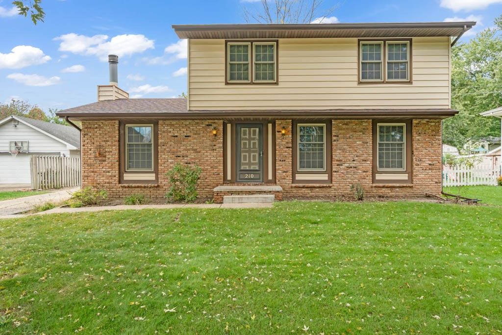 210 11th Avenue SW, Altoona, IA 50009