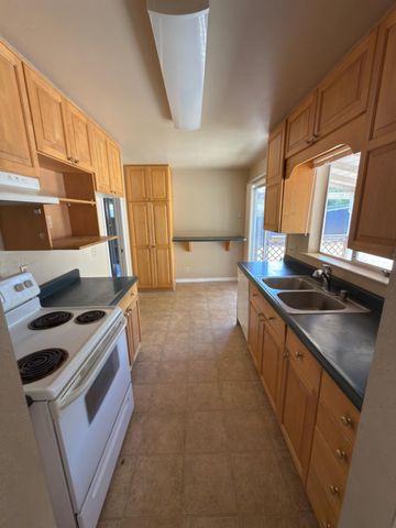 6629 Hazel Ave, Orangevale, CA 95662