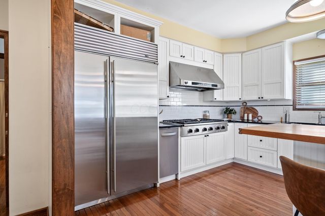 1497 Harrison Pond Drive, New Albany, OH 43054