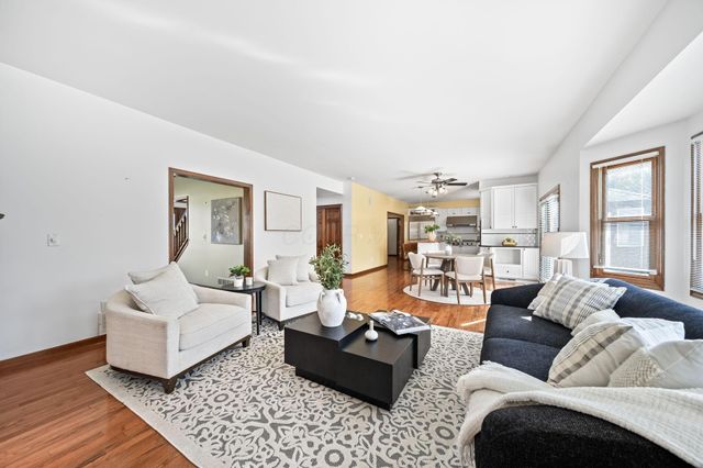 1497 Harrison Pond Drive, New Albany, OH 43054