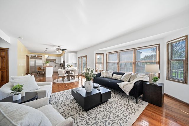 1497 Harrison Pond Drive, New Albany, OH 43054