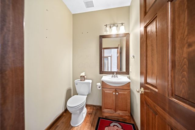 1497 Harrison Pond Drive, New Albany, OH 43054