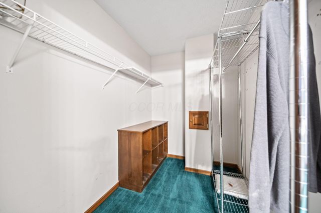 1497 Harrison Pond Drive, New Albany, OH 43054