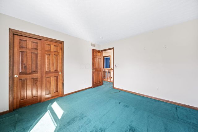 1497 Harrison Pond Drive, New Albany, OH 43054