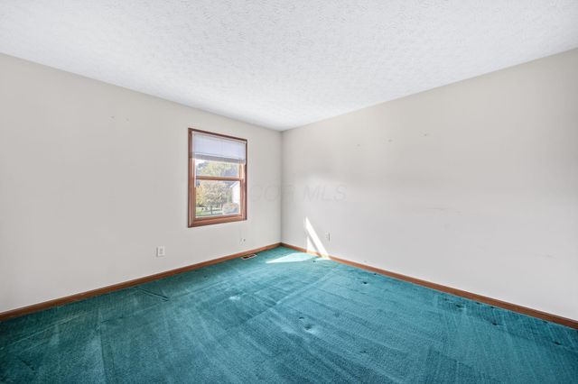 1497 Harrison Pond Drive, New Albany, OH 43054