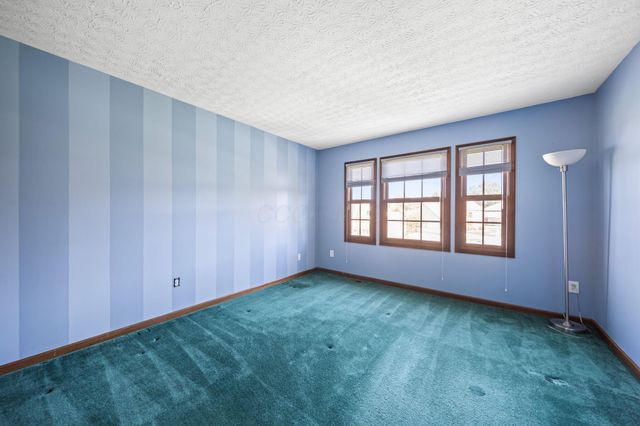 1497 Harrison Pond Drive, New Albany, OH 43054