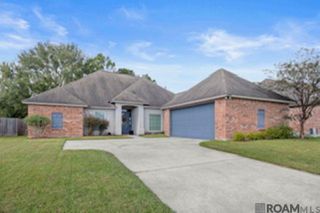 6729 Royal Oaks Ct, Zachary, LA 70791
