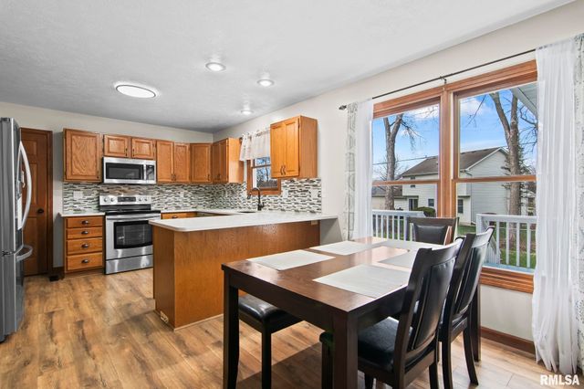 4521 BARRINGTON Drive, Springfield, IL 62711