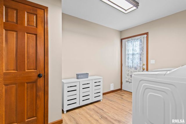 4521 BARRINGTON Drive, Springfield, IL 62711