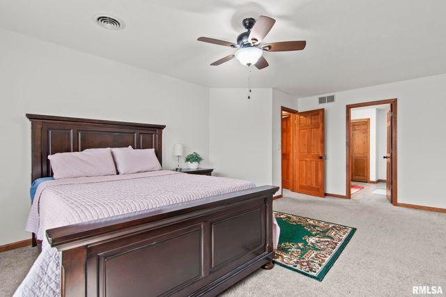 4521 BARRINGTON Drive, Springfield, IL 62711