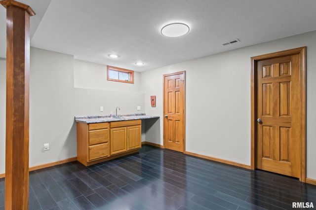 4521 BARRINGTON Drive, Springfield, IL 62711